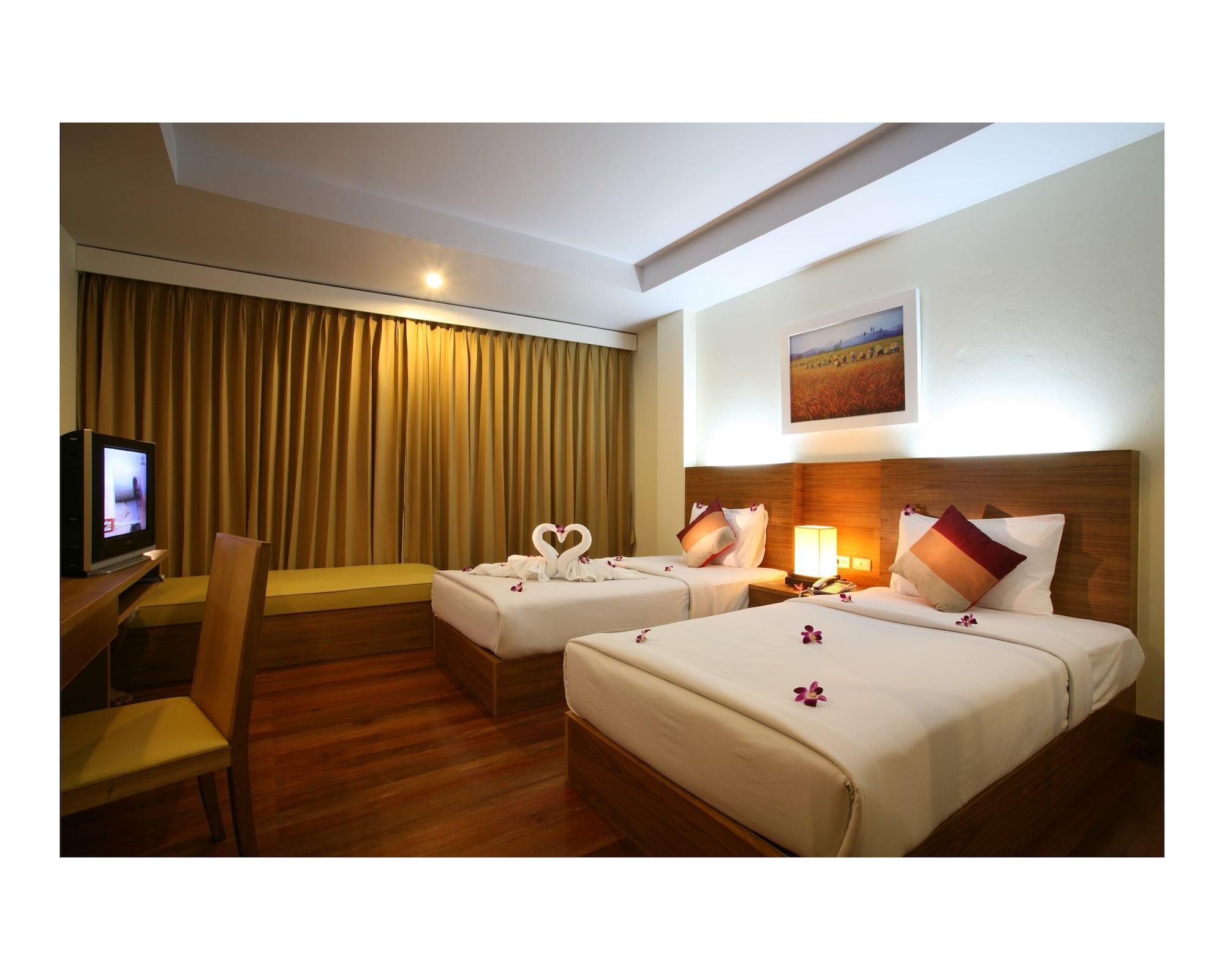 Baan Saikao Plaza Hotel & Service Apartment Koh Chang Ngoại thất bức ảnh