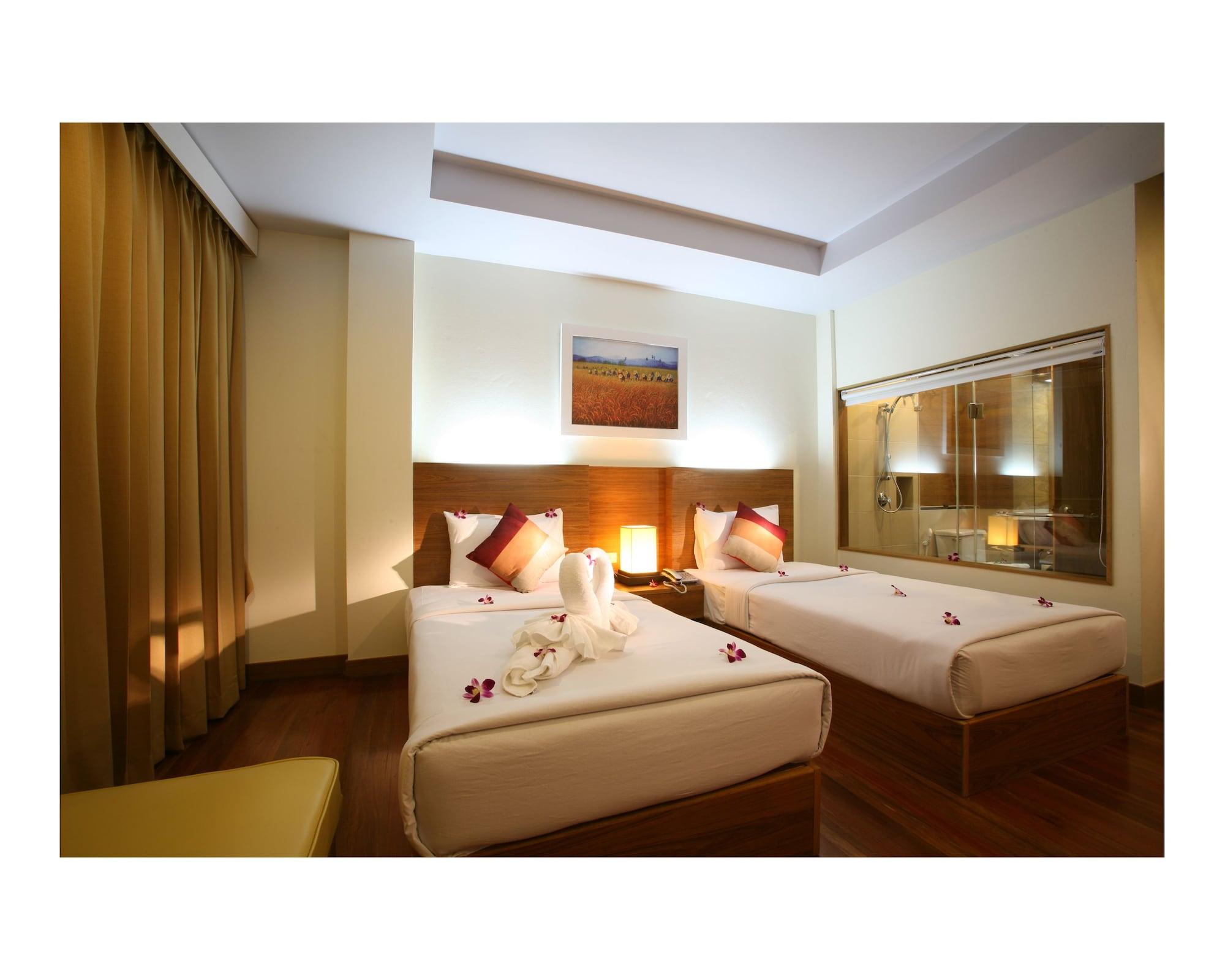 Baan Saikao Plaza Hotel & Service Apartment Koh Chang Ngoại thất bức ảnh