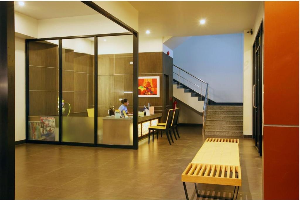 Baan Saikao Plaza Hotel & Service Apartment Koh Chang Ngoại thất bức ảnh